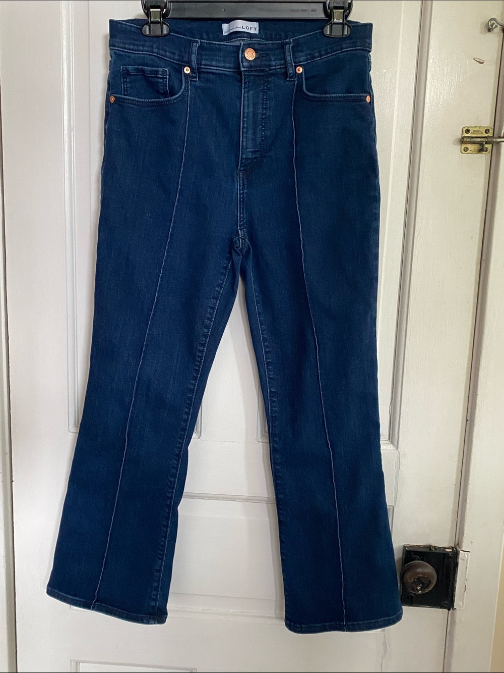 LOFT Navy Front Seam Flare Jeans 28/6